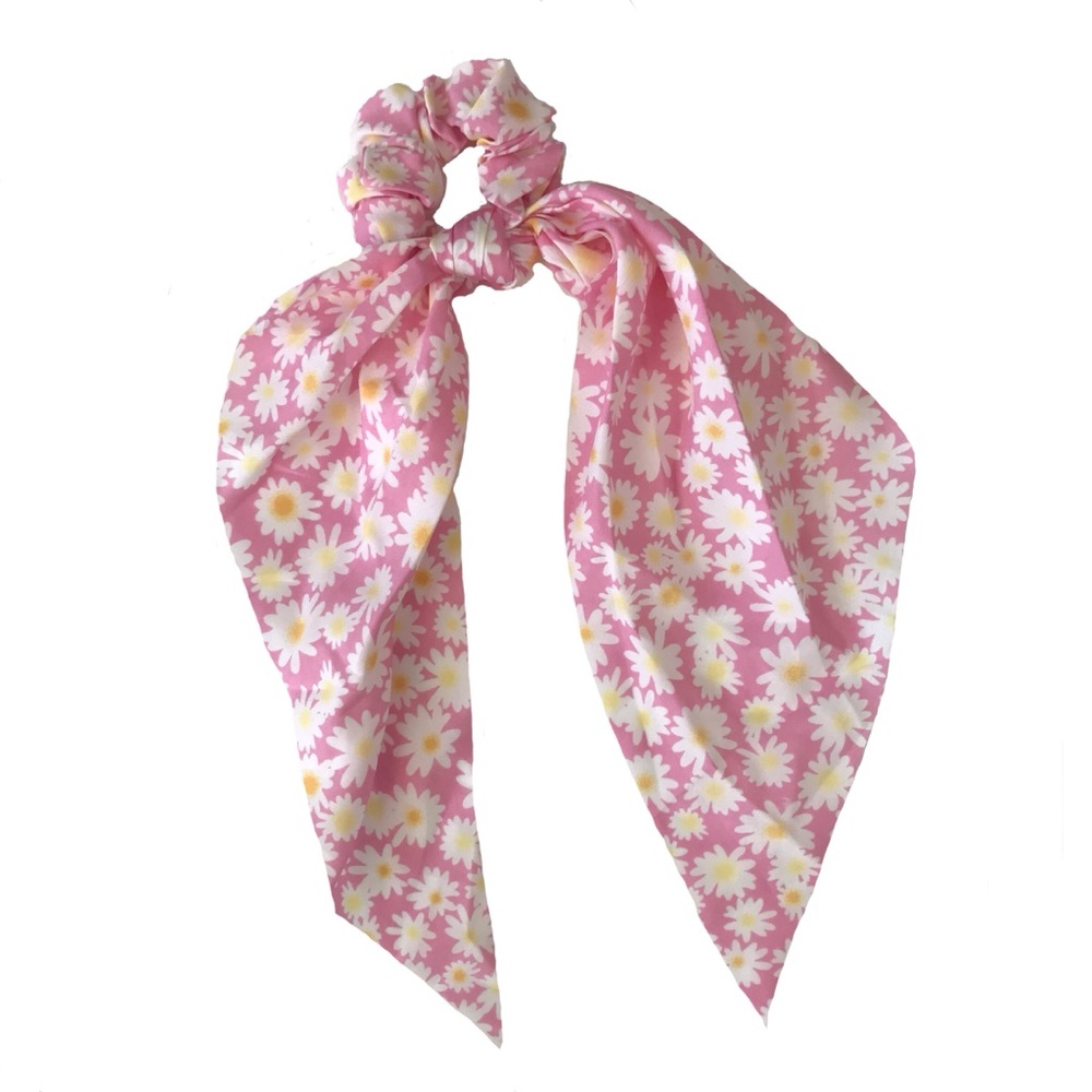 🆕 pink floral scrunchie with hair scarf
